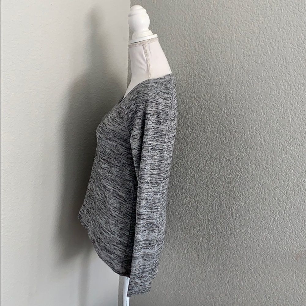 Athleta High Low Long Sleeved Top - Picture 3 of 9